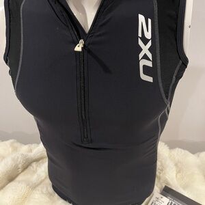 2XU Black Performance Sleeveless TRI Top Ironman Approved NEW! ORIG $80+
